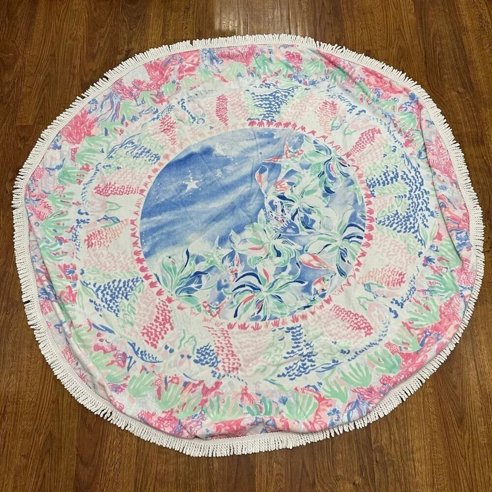 Lilly Pulitzer circa round tassel towel